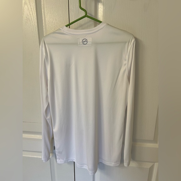 Magellan Women’s Fish Gear Boyfriend Fit Shirt - Picture 4 of 9